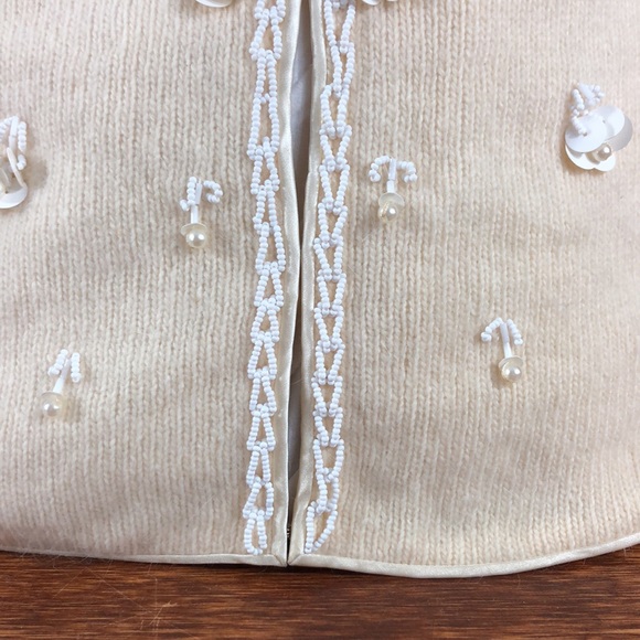 Amazing Vintage B. Altman & Co. Cream Sweater w/Sequins and Beads - Picture 3 of 16